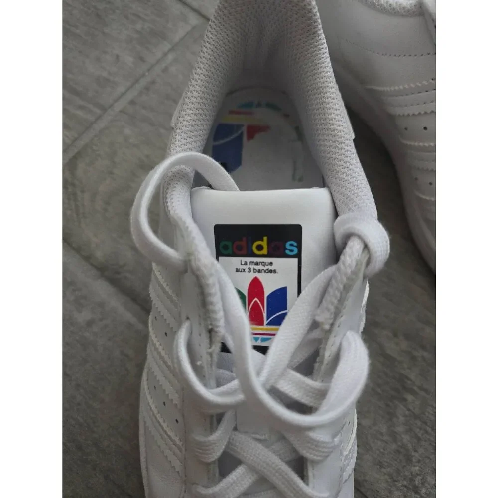 Women's Adidas Original Superstar Sneakers‎ White Red Green Blue Size 5